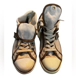 ALDO - Women boot size 7.5